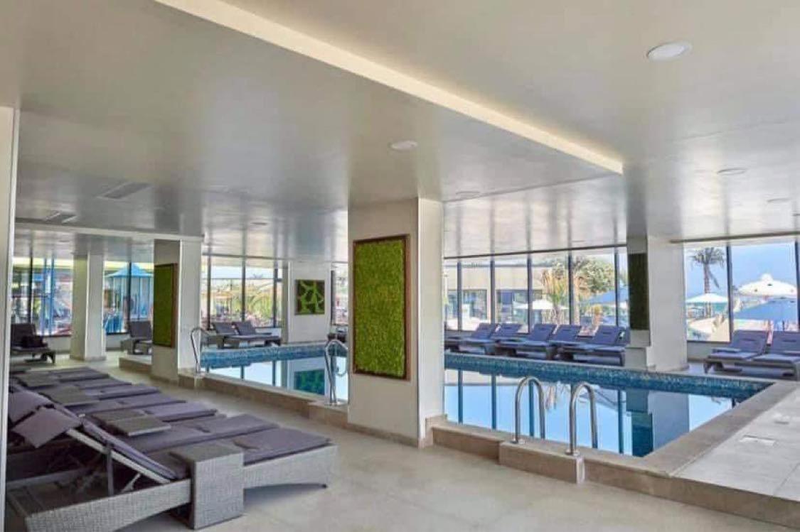 Michael By The Sea - Alezzi Beach Resort Navodari Luaran gambar